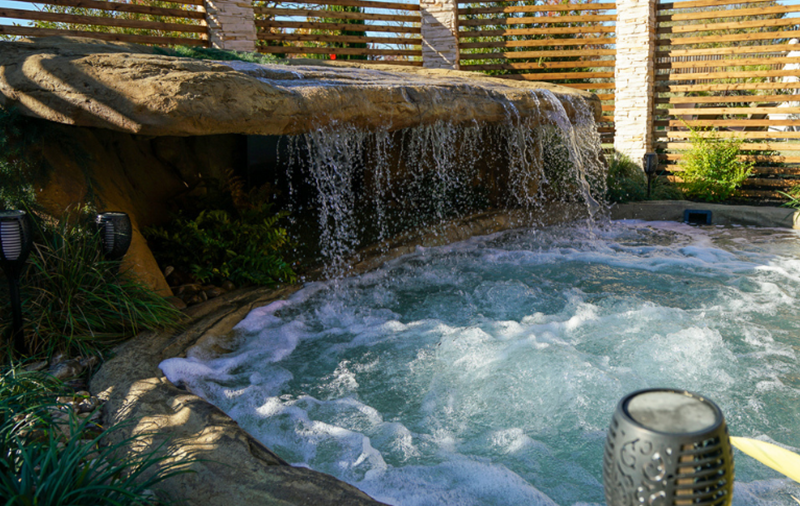 "SUNBAKE FALLS" SWIMMING POOL WATERFALL